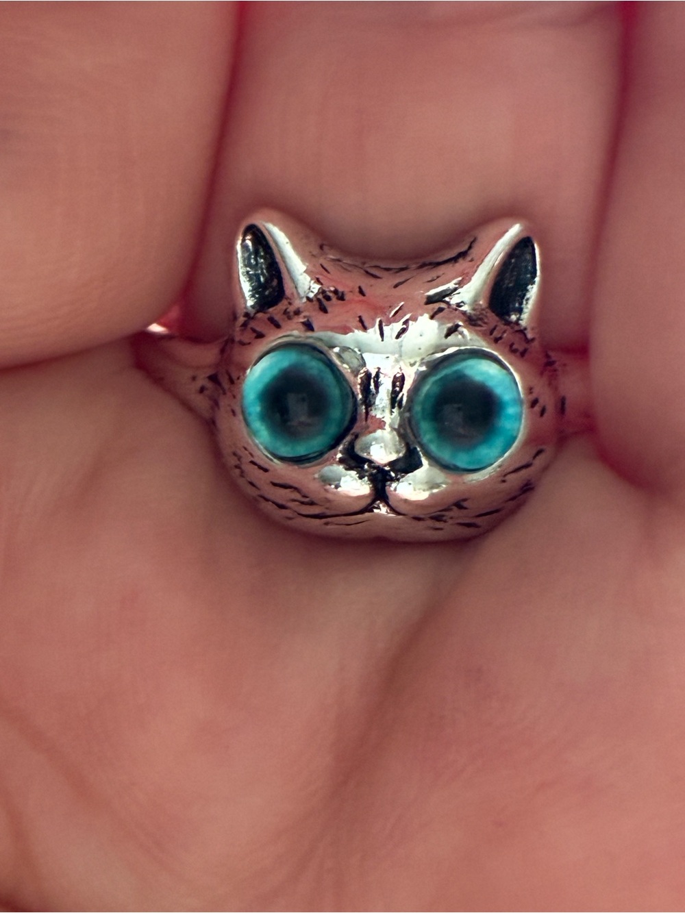 😺 Adorable Cat Face Charm Ring with Piercing Aqua Blue Eyes -